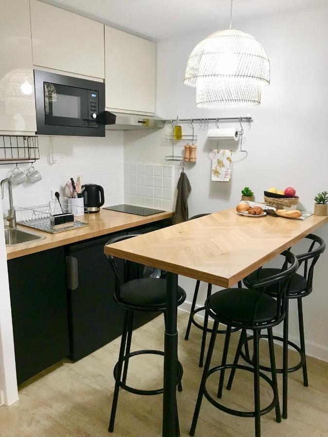 Steps To The Beach Apart In Cannes With Parking Екстериор снимка
